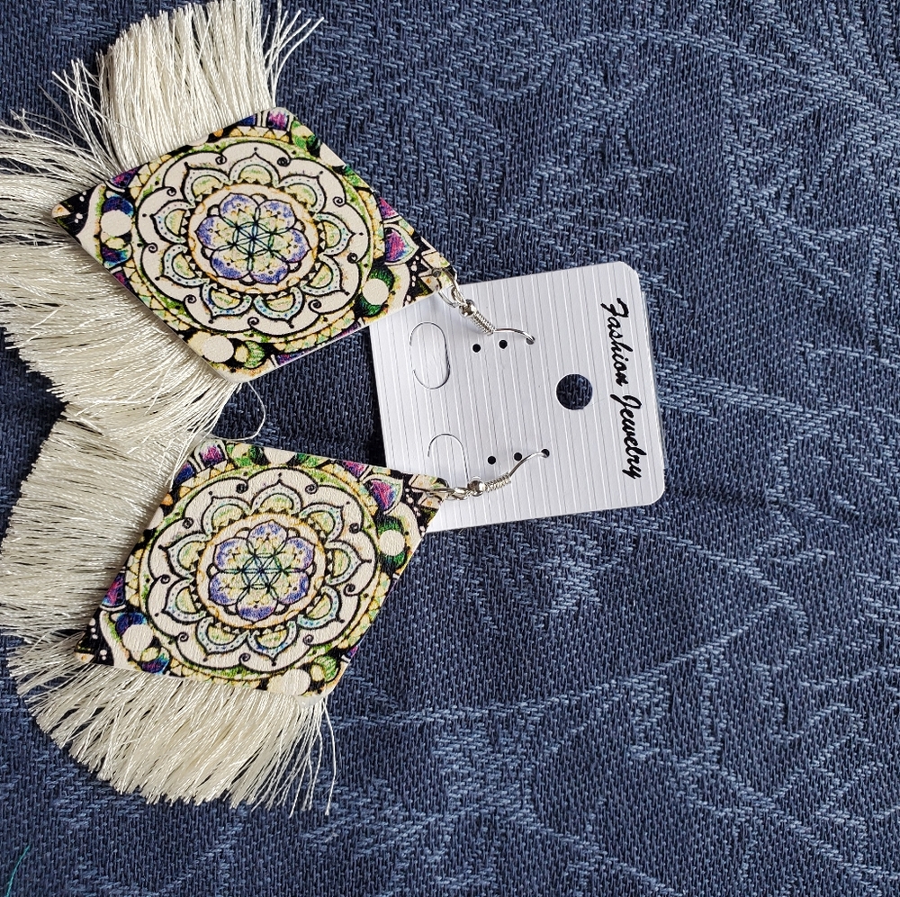 New tassel wood earrings